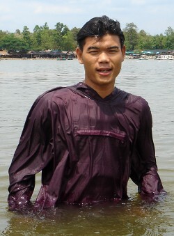 wet anorak swim test in lake